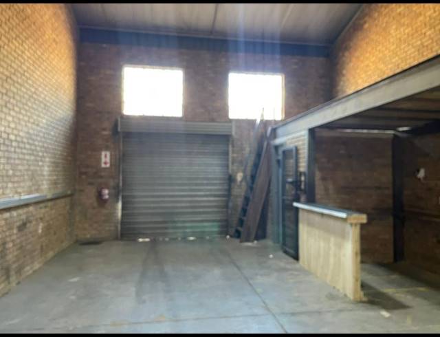 INDUSTRIAL PROPERTY TO RENT IN HENNOPSPARK